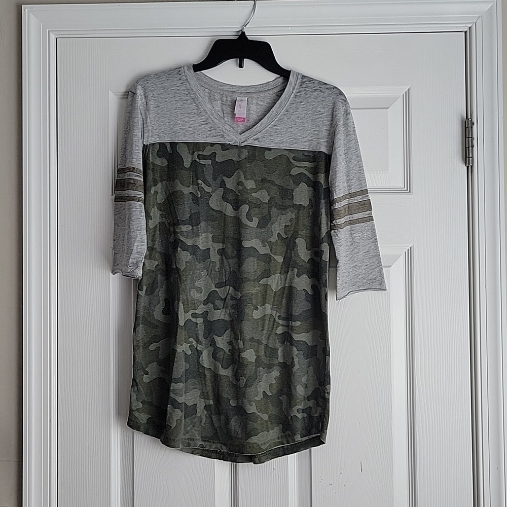 No Boundaries Women's Burnout Top